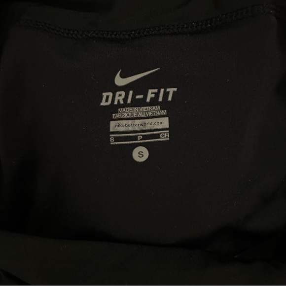 Dri Fit Nike Athletic Shorts Women Size Small - Picture 11 of 13